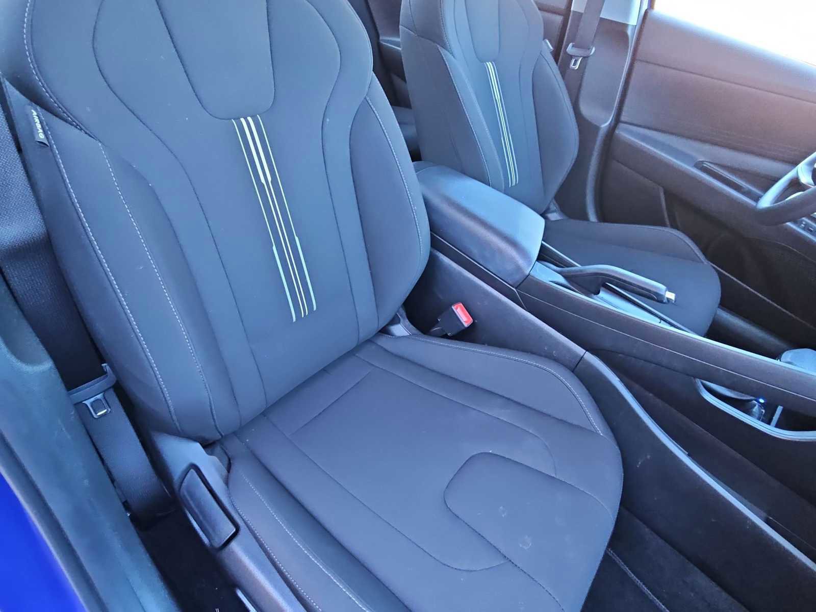 Used 2024 Hyundai Elantra SEL image 21