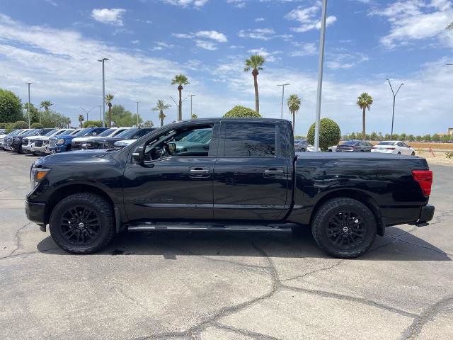 Used 2019 Nissan Titan SV w/ SV Convenience Package RWD image 4