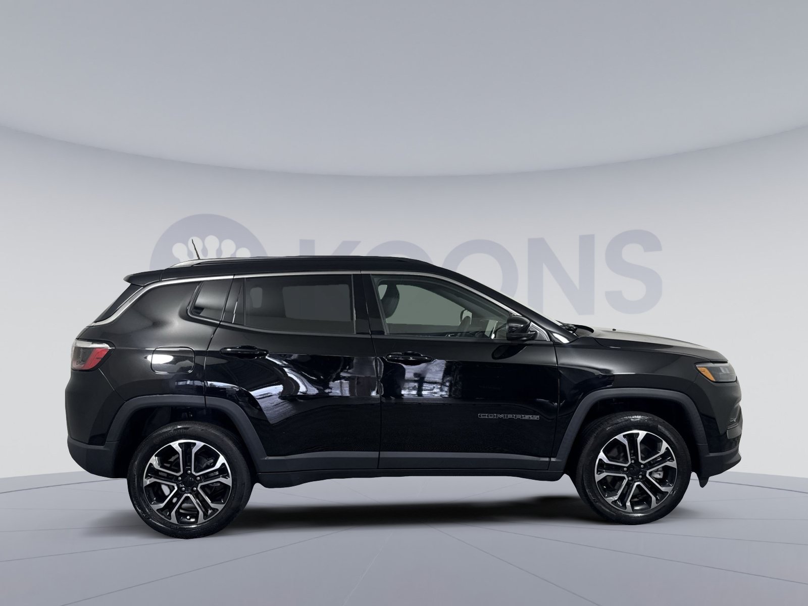 Used 2023 Jeep Compass Limited w/ Sun and Sound Group AWD/4WD image 8
