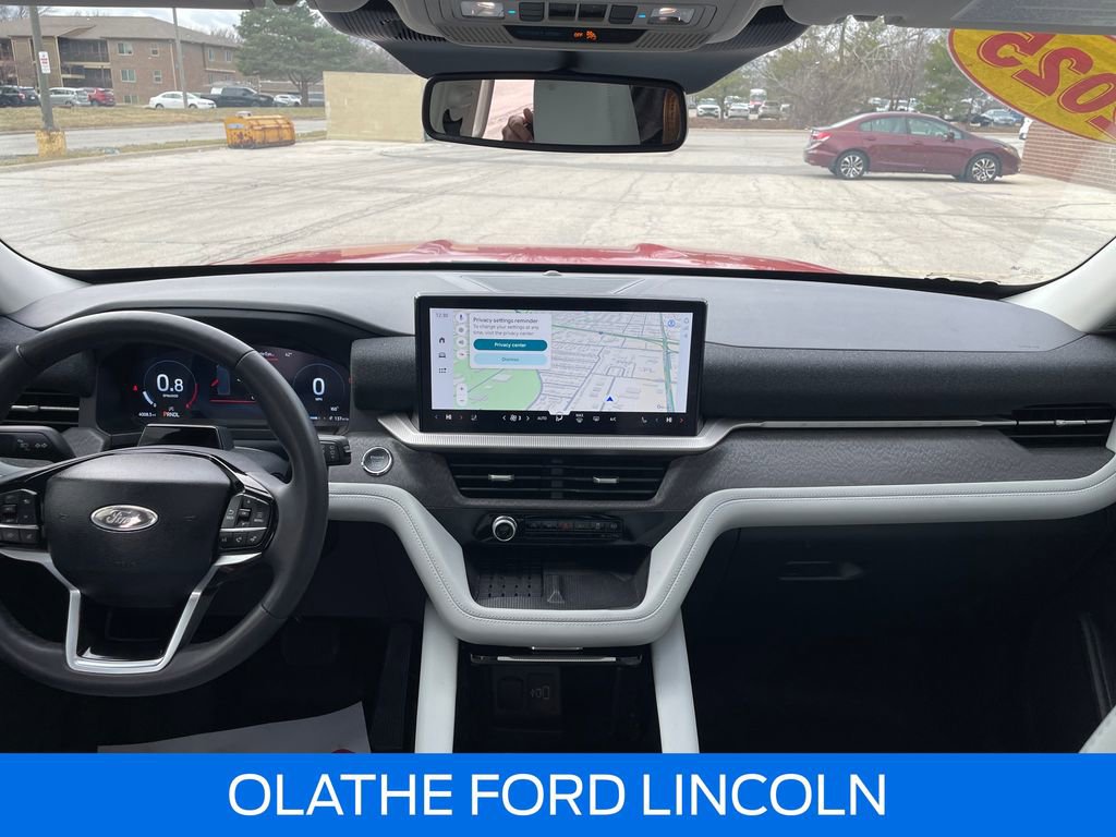 Used 2025 Ford Explorer Platinum w/ LUX Leather Package image 23
