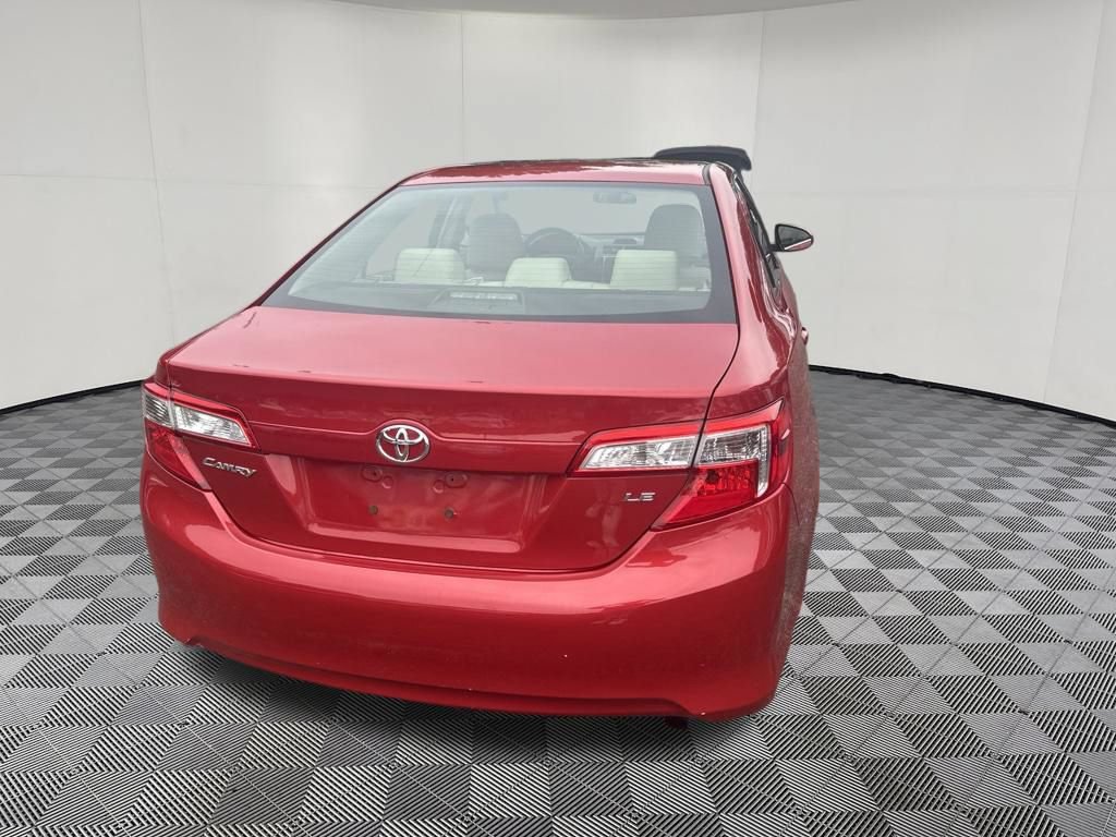 Used 2012 Toyota Camry LE FWD image 7