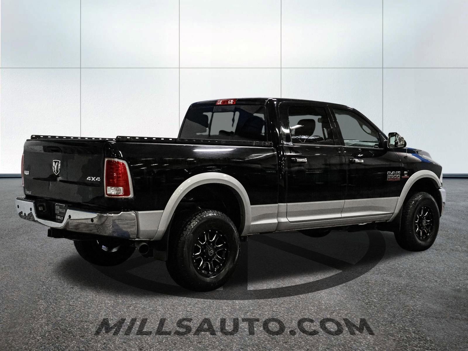 Used 2015 RAM 2500 Laramie image 8