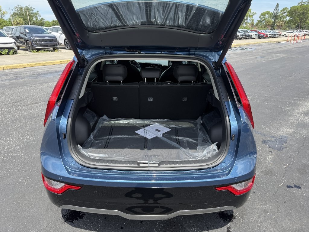 New 2026 Kia Niro Wind FWD image 13