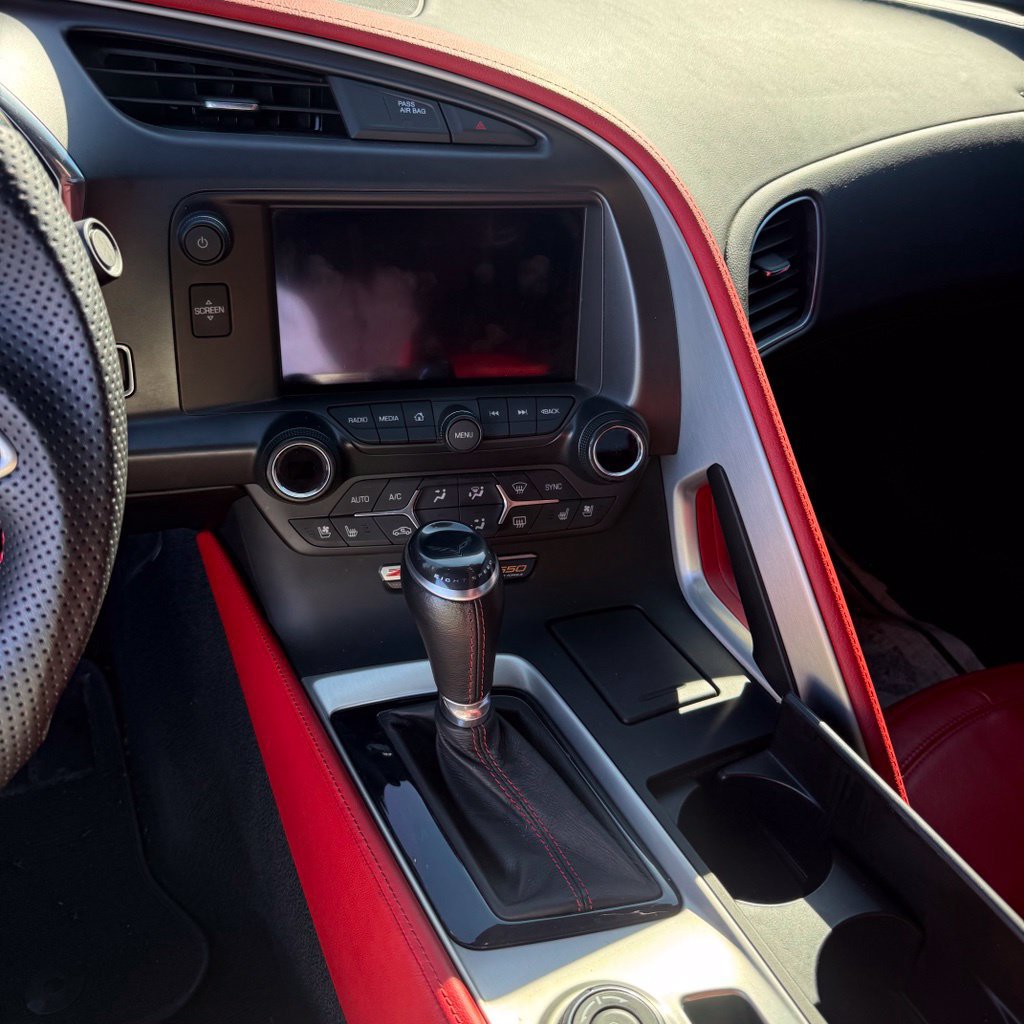 Used 2015 Chevrolet Corvette Z06 RWD image 20