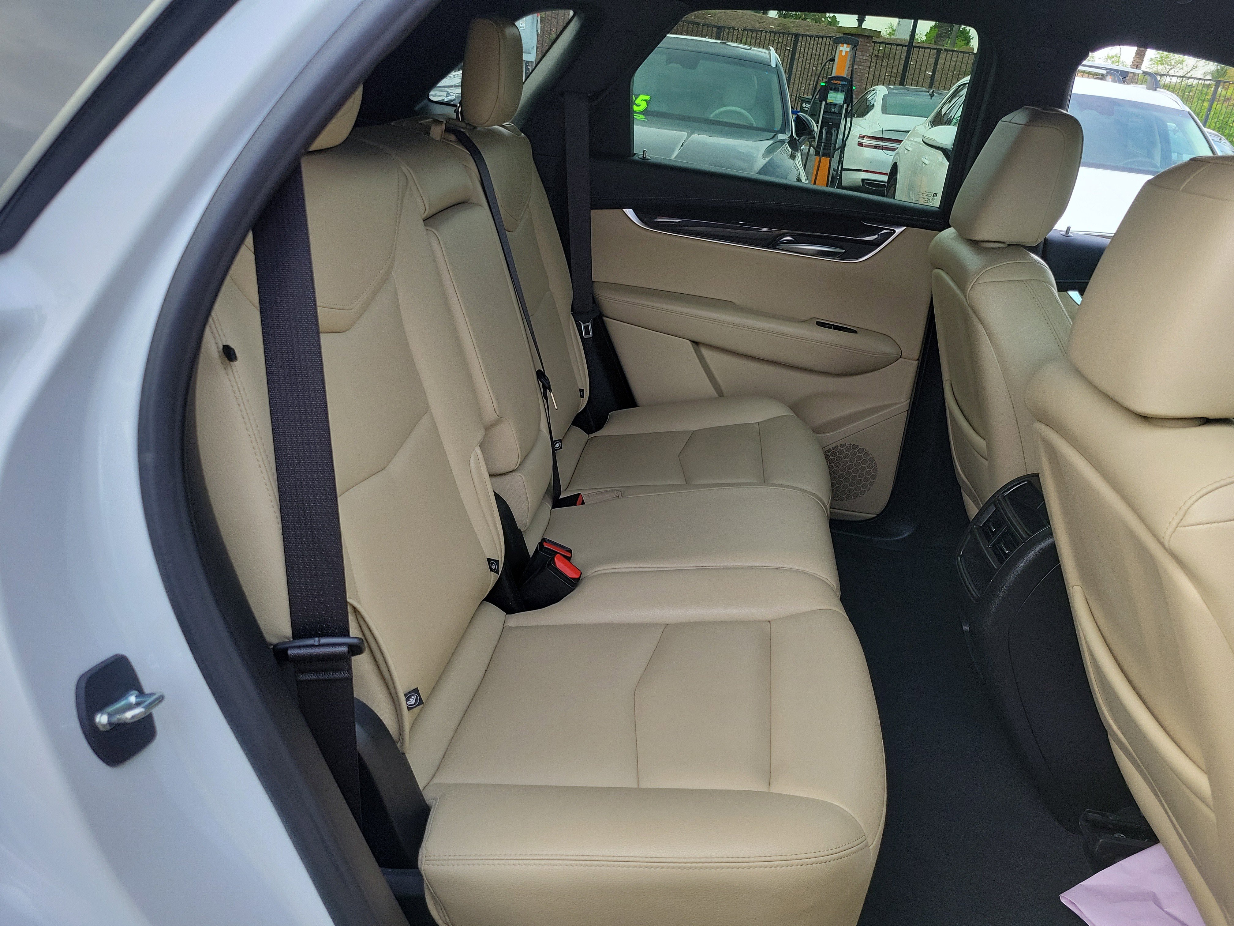 Used 2019 Cadillac XT5 FWD image 24