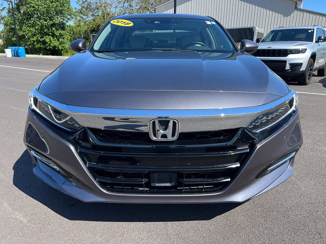 Used 2018 Honda Accord Touring image 10