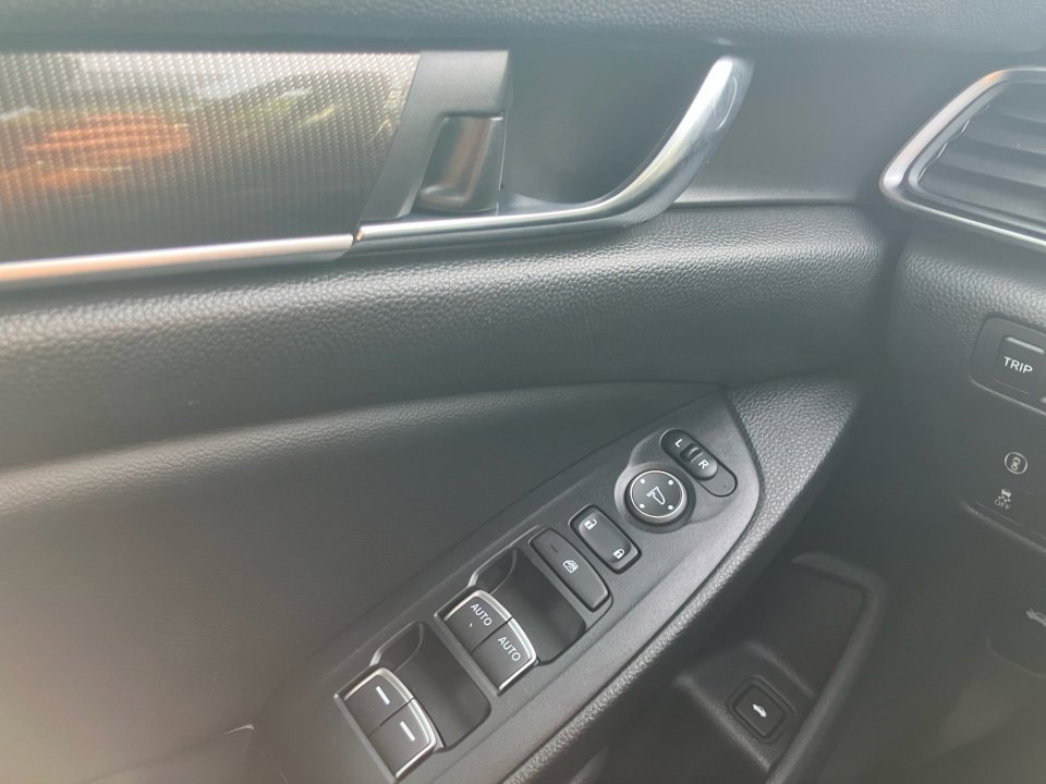 Certified 2022 Honda Accord Sport image 32