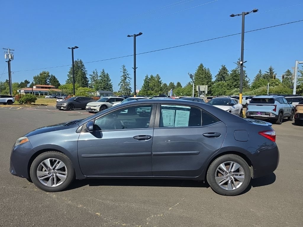Used 2016 Toyota Corolla LE Premium w/ Body Protection Package #1 FWD image 3