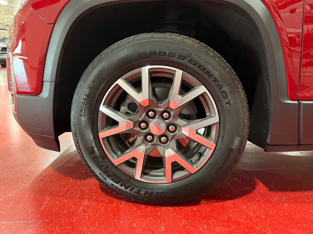 Certified 2023 GMC Acadia SLE w/ Driver Convenience Package image 10