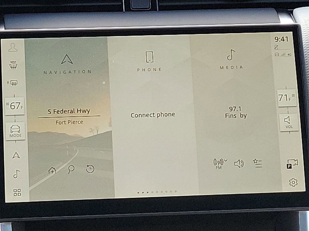 New 2025 Land Rover Discovery Sport Dynamic SE AWD/4WD image 21