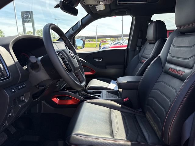 Used 2025 Nissan Frontier PRO-4X w/ Pro Premium Package image 13