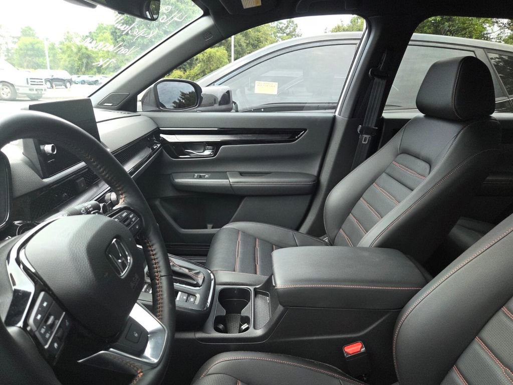 Used 2025 Honda CR-V Sport Touring image 5