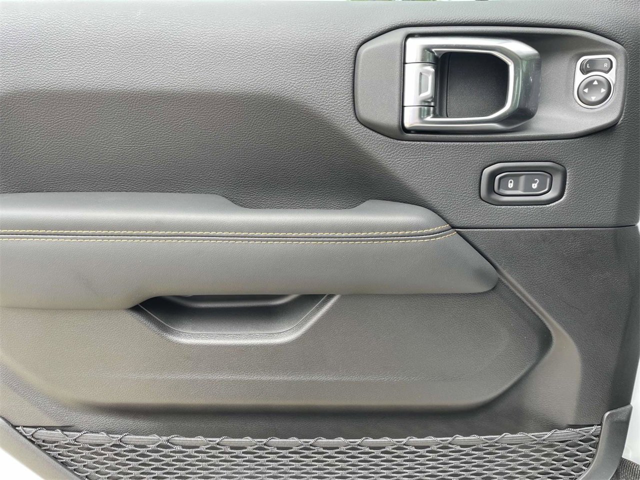 New 2025 Jeep Gladiator Sport w/ Premium Package image 28