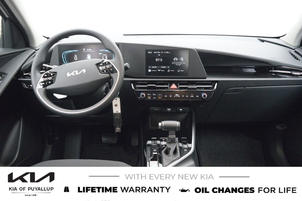 New 2026 Kia Niro LX FWD image 17