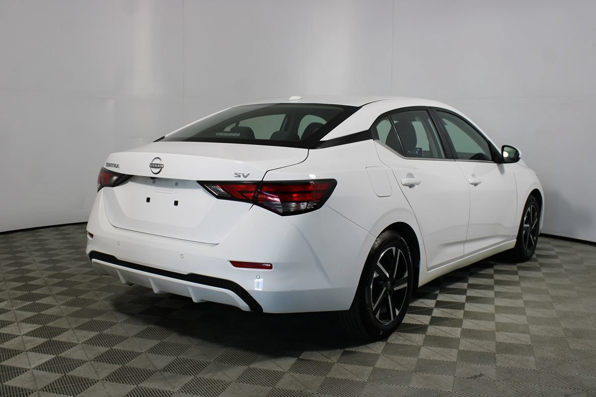Used 2024 Nissan Sentra SV FWD image 35