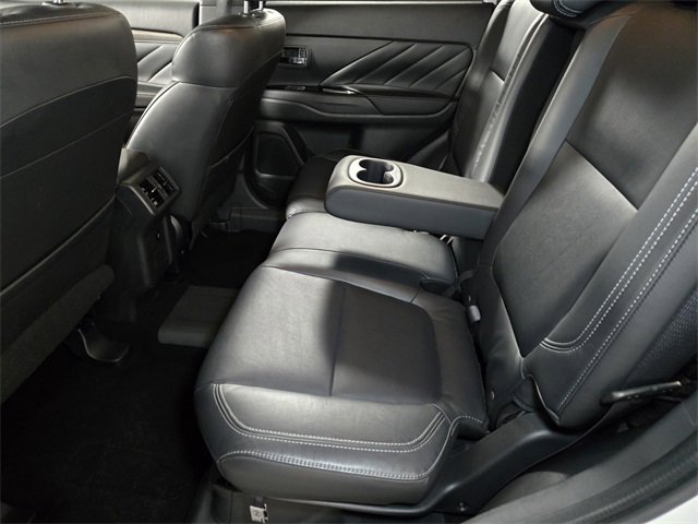 Used 2019 Mitsubishi Outlander SEL image 16