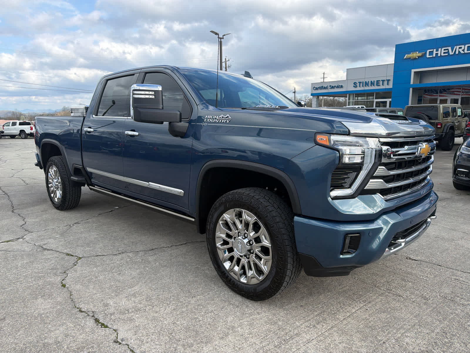 Used 2025 Chevrolet Silverado 2500 High Country w/ Technology Package image 1