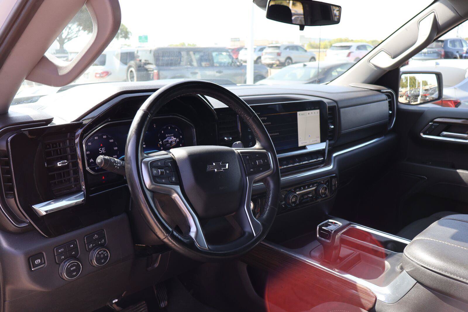 Used 2024 Chevrolet Silverado 1500 LT Trail Boss w/ Protection Package AWD/4WD image 20