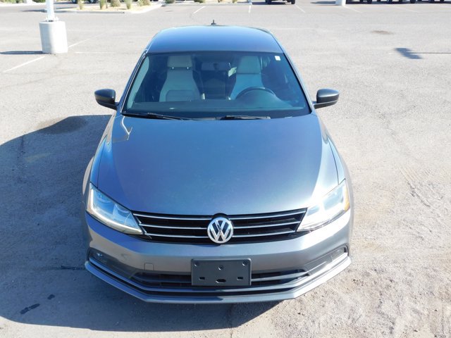 Used 2017 Volkswagen Jetta Sport FWD video 3