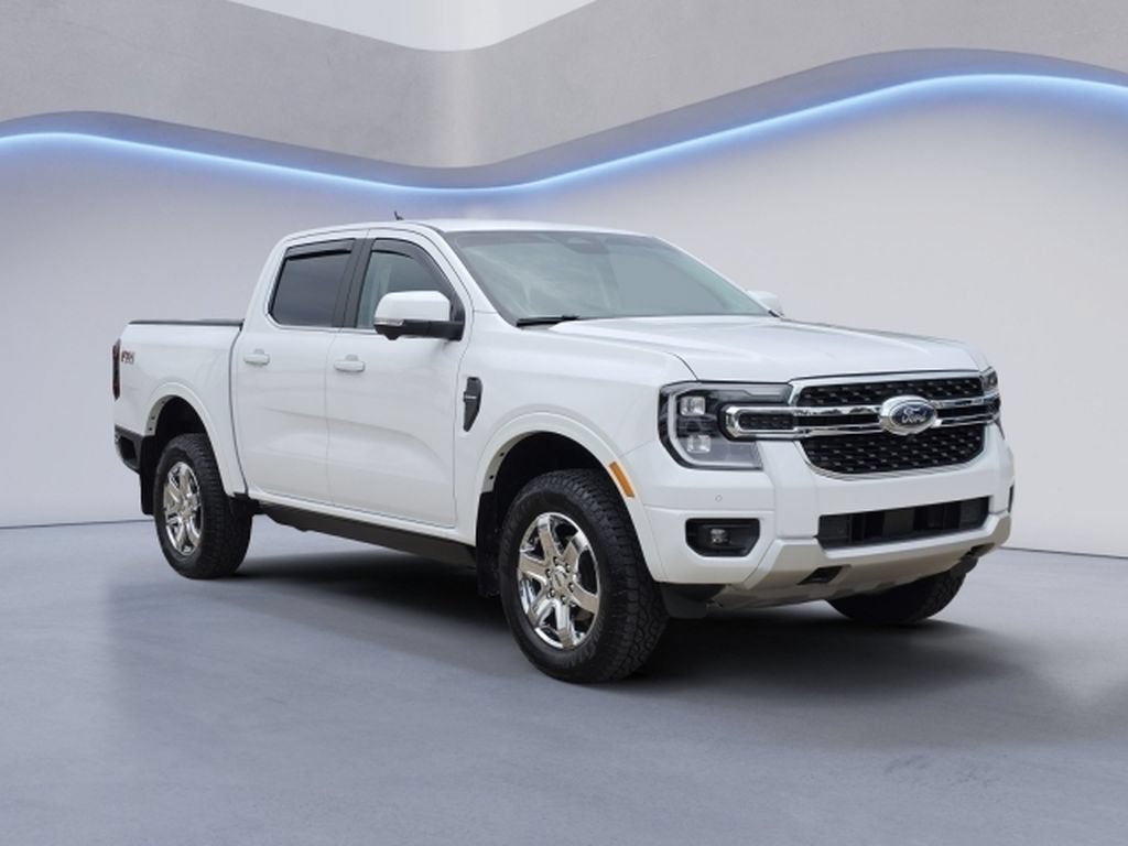 Used 2025 Ford Ranger Lariat w/ FX4 Off-Road Package AWD/4WD video 2