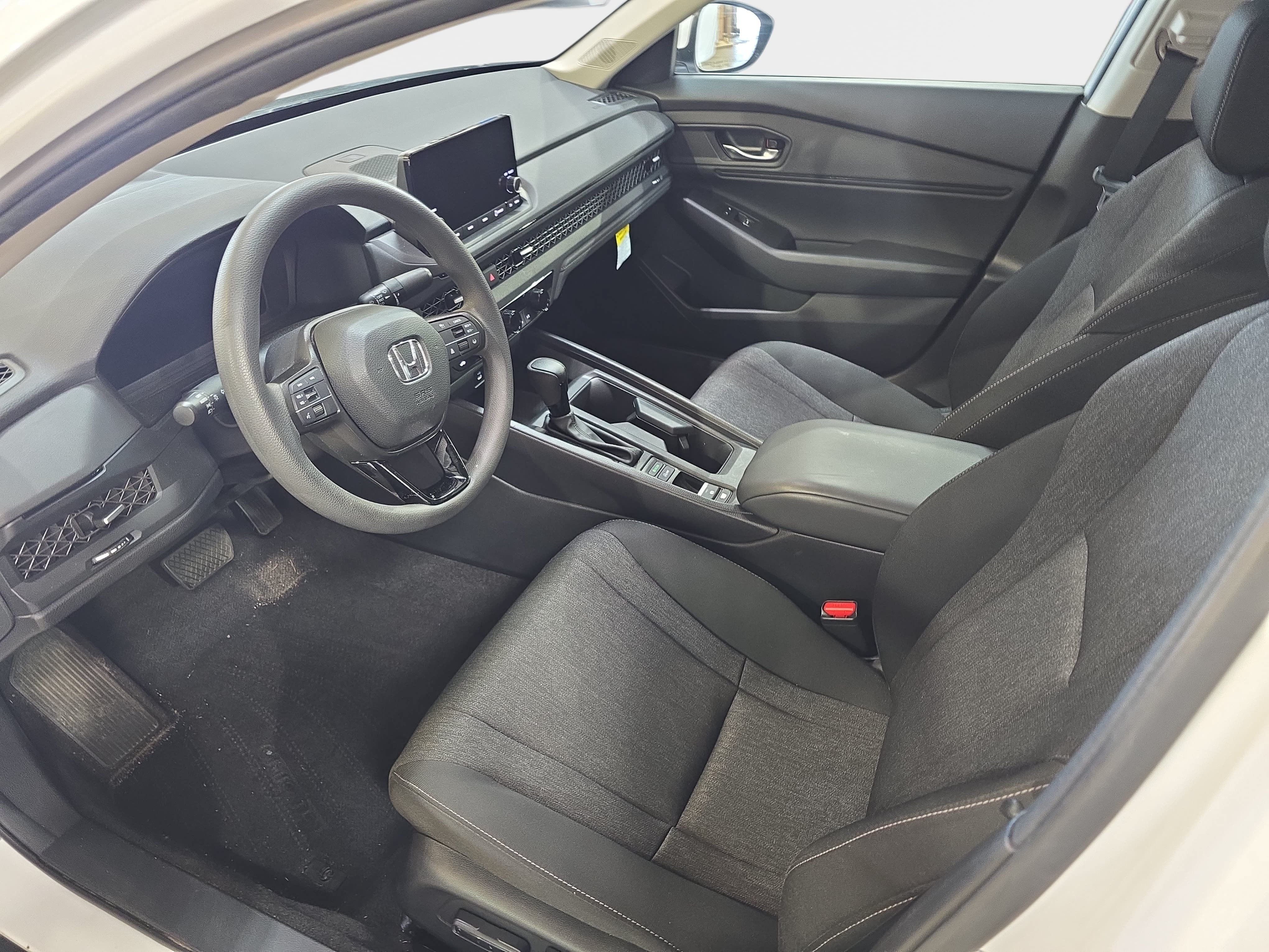 Used 2023 Honda Accord EX image 13