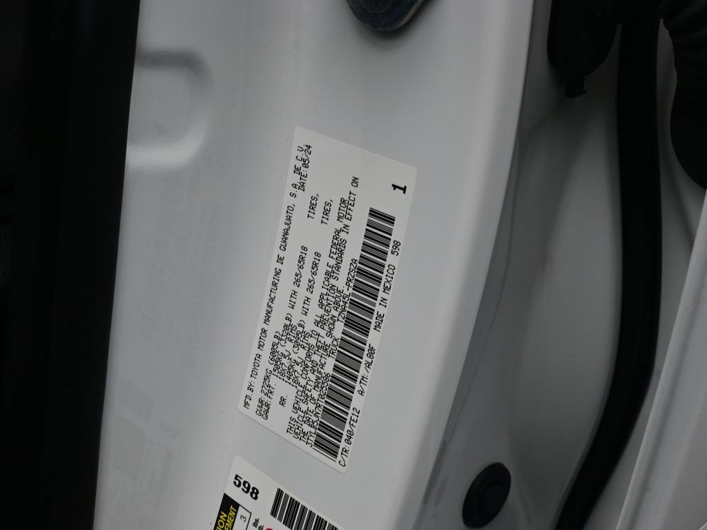 Used 2024 Toyota Tacoma TRD Sport image 18