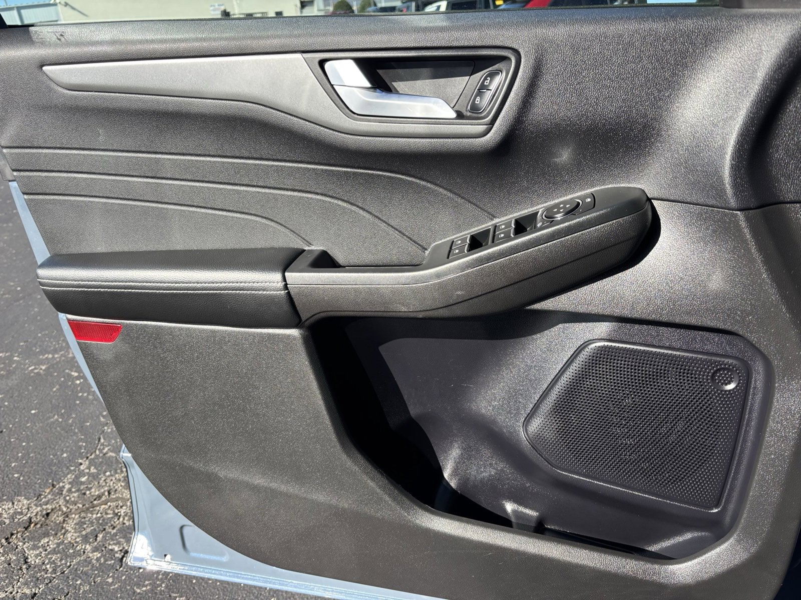 Used 2023 Ford Escape SE image 15