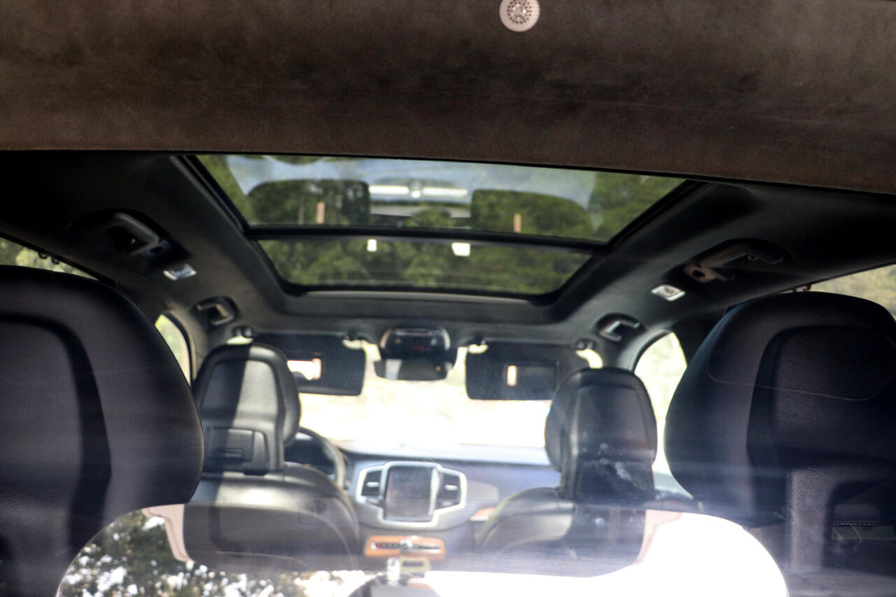 Used 2017 Volvo XC90 T8 Excellence image 9