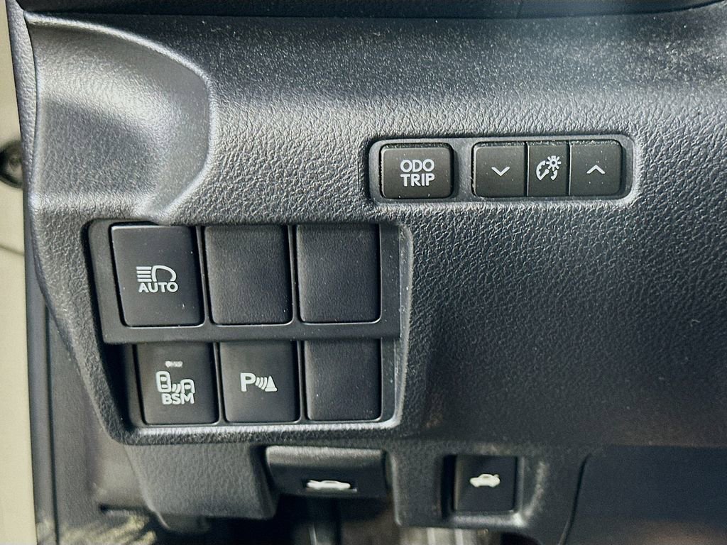 Used 2017 Lexus IS 200t w/ Premium Package image 21