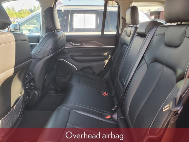 Used 2023 Jeep Grand Cherokee Limited w/ Luxury Tech Group II AWD/4WD image 36