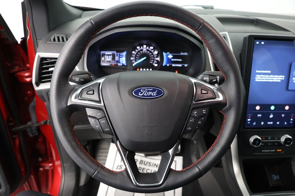 Used 2023 Ford Edge ST-Line image 9