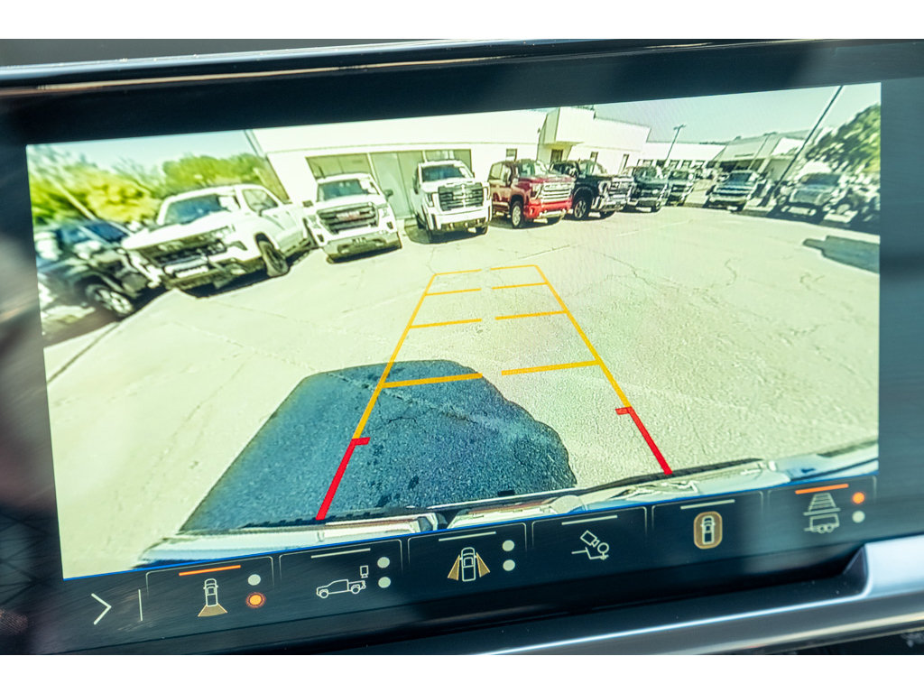 Used 2024 GMC Sierra 1500 SLT w/ SLT Premium Plus Package AWD/4WD image 24