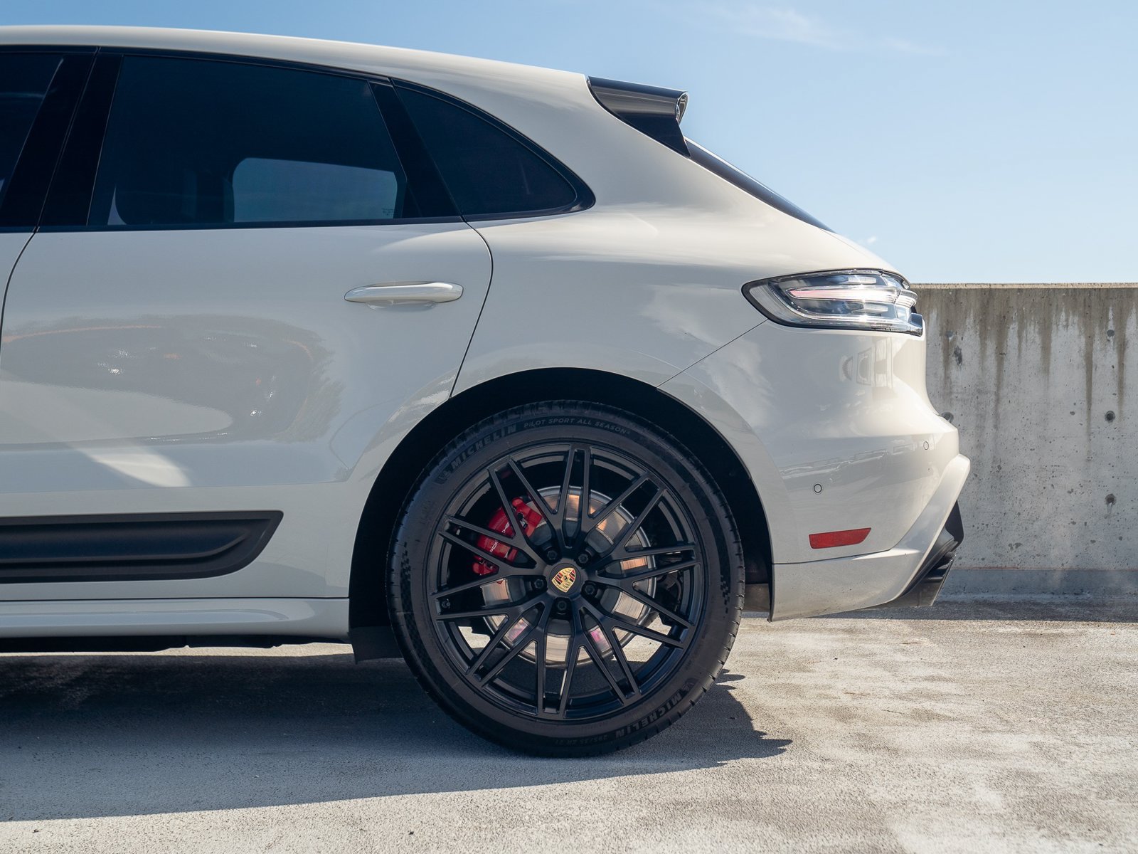 Used 2023 Porsche Macan GTS AWD/4WD image 12