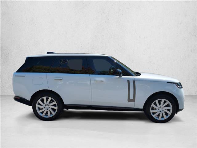 Used 2023 Land Rover Range Rover SE AWD/4WD image 4