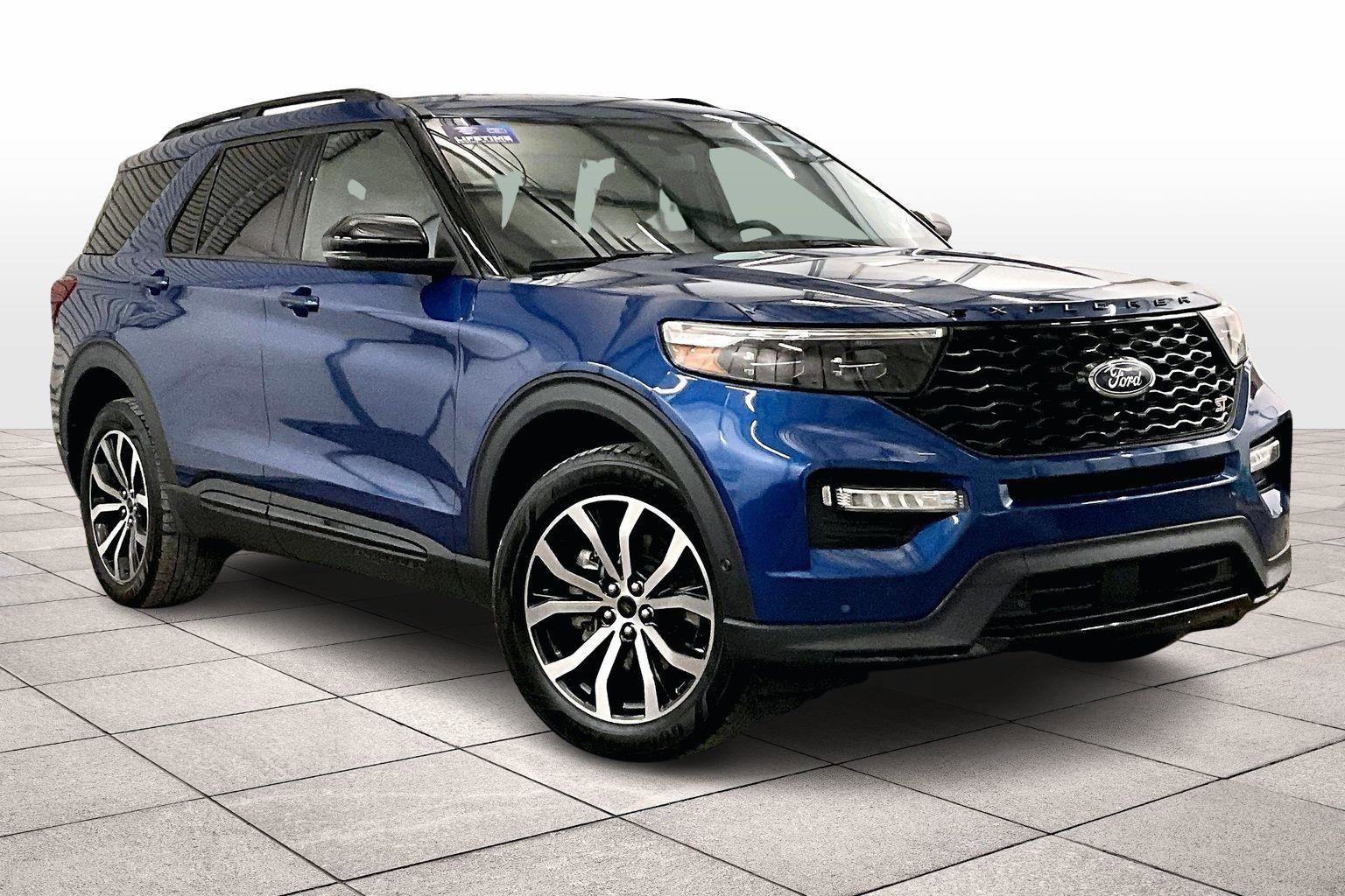 Used 2020 Ford Explorer ST w/ Premium Technology Package image 2
