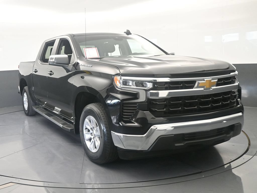 Used 2024 Chevrolet Silverado 1500 LT RWD image 9
