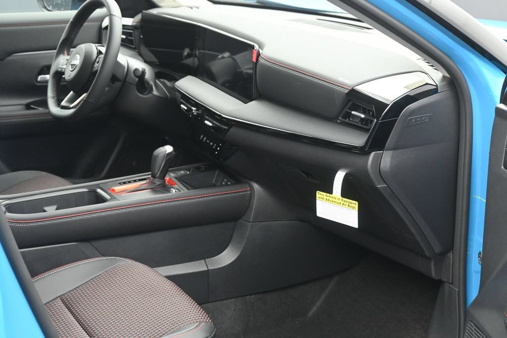 New 2026 Nissan Kicks SR AWD/4WD image 6