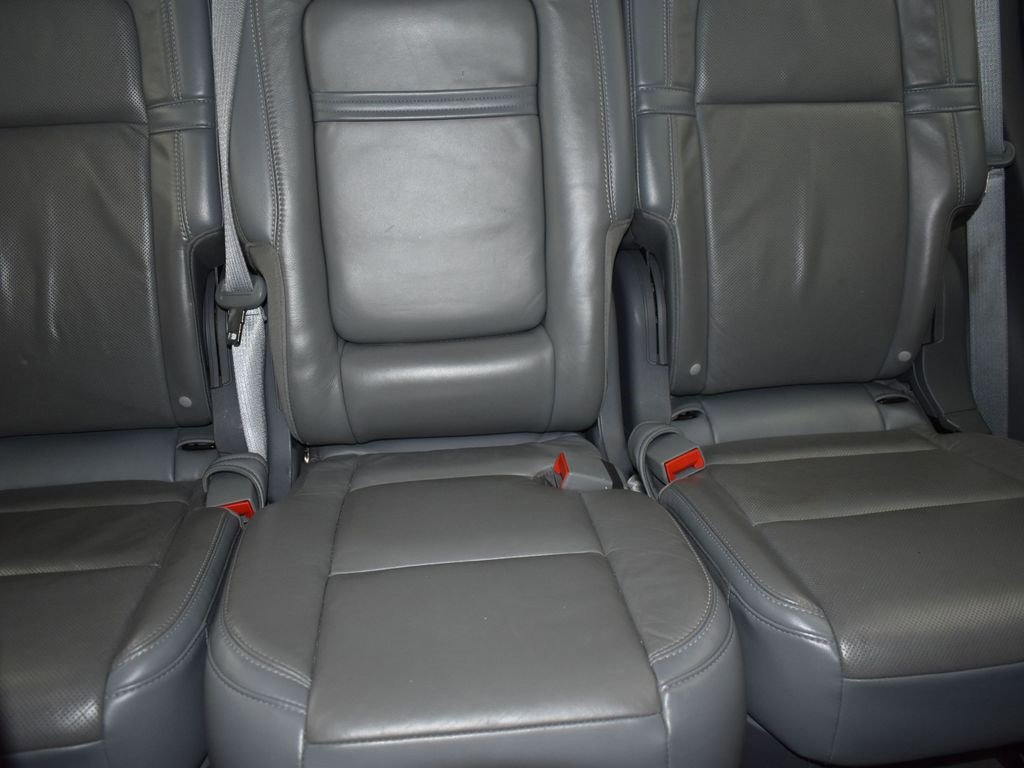 Used 2020 Lincoln Aviator Reserve w/ Class IV Trailer Tow Package image 28