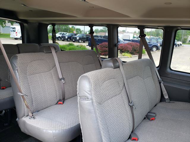 Used 2018 Chevrolet Express 3500 LT w/ LT Preferred Equipment Group RWD image 13