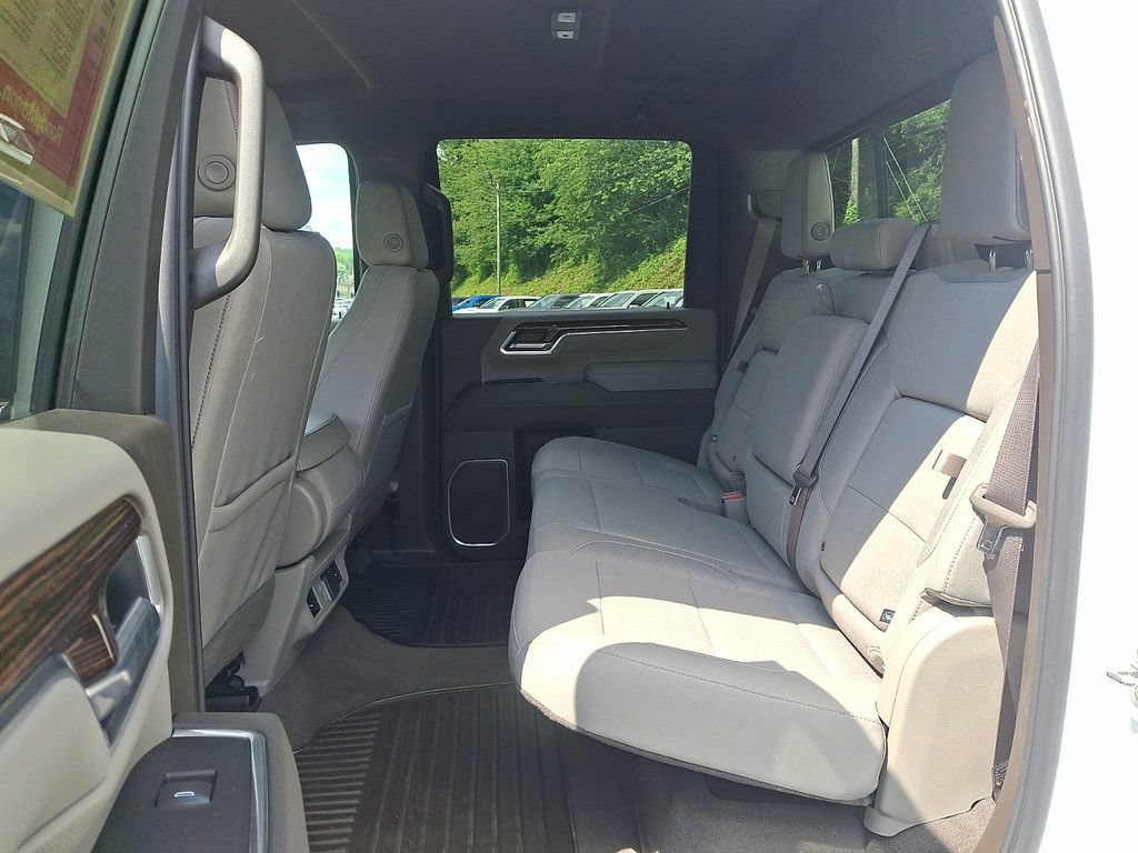 Used 2026 GMC Sierra 2500 SLE w/ Preferred Package AWD/4WD image 10