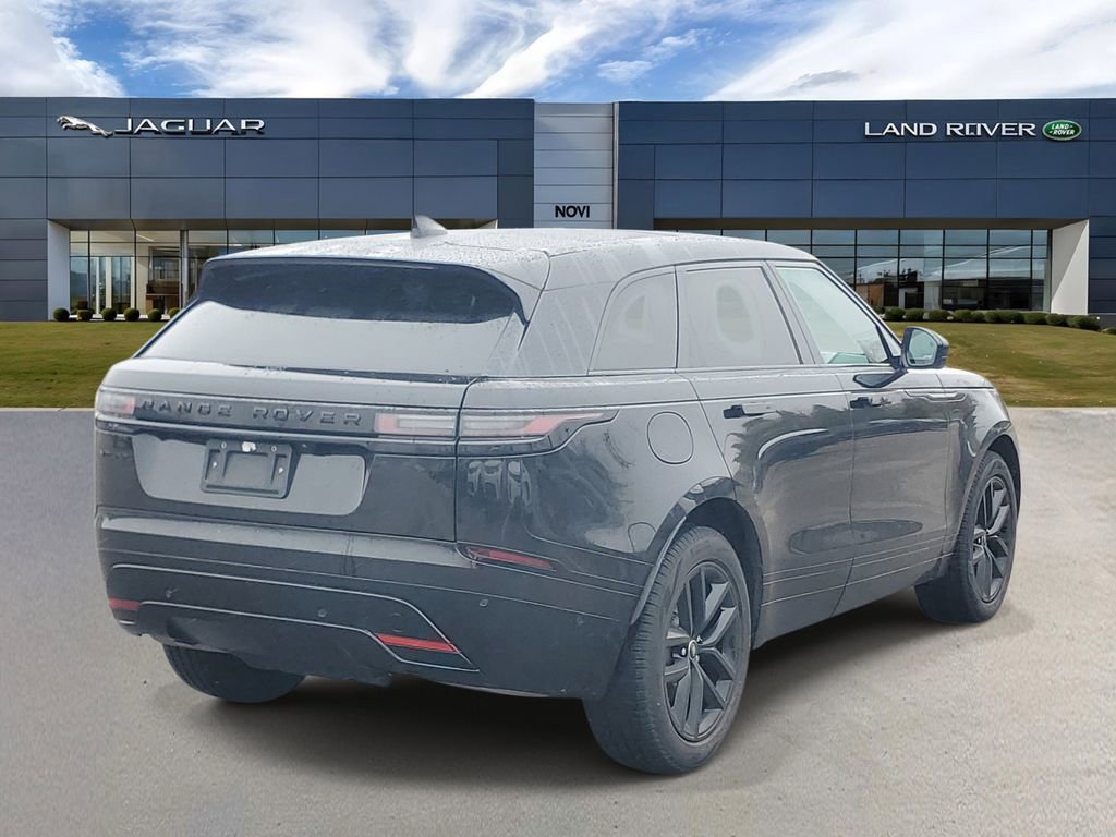 Used 2026 Land Rover Range Rover Velar Dynamic SE AWD/4WD image 3