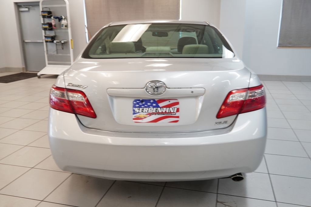 Used 2009 Toyota Camry XLE FWD image 9