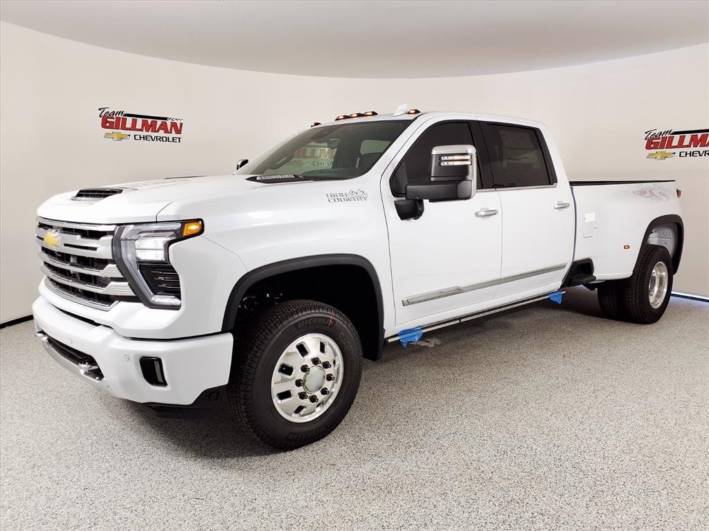 New 2026 Chevrolet Silverado 3500 High Country w/ High Country Premium Package image 3