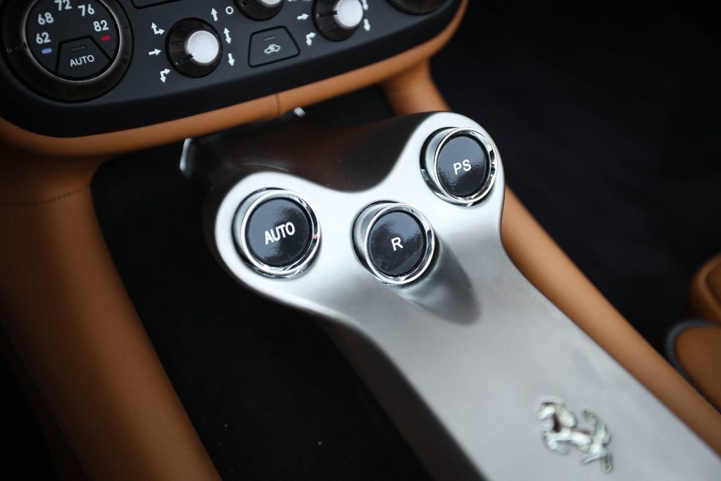 Used 2011 Ferrari California image 36