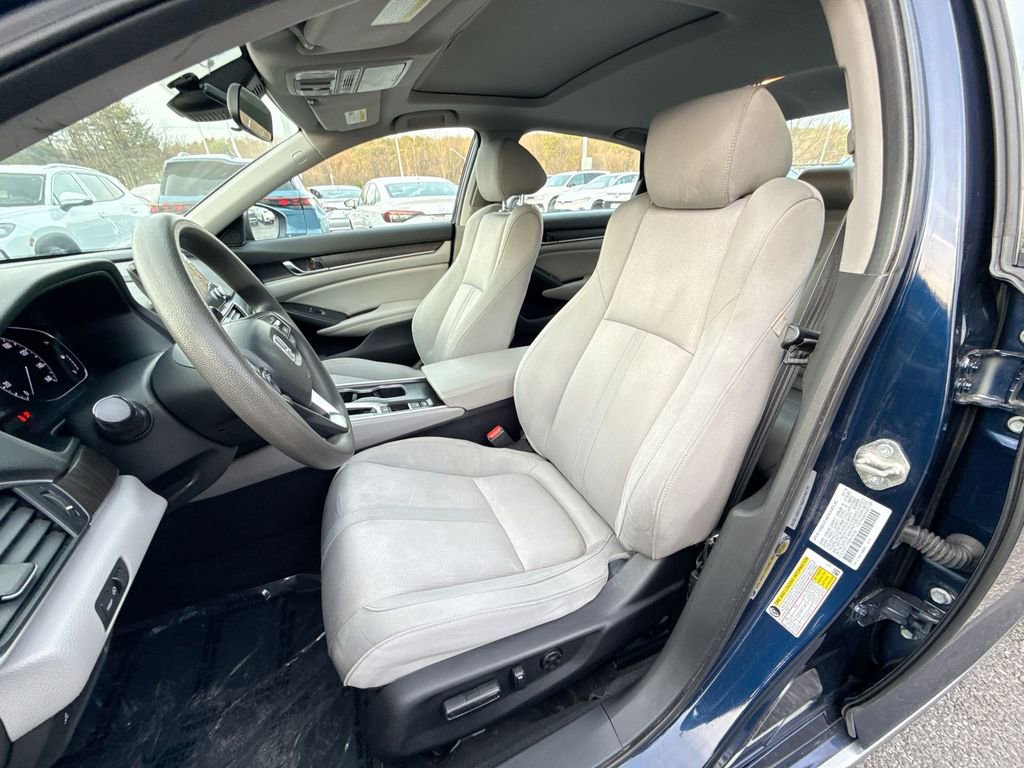 Used 2019 Honda Accord EX image 13