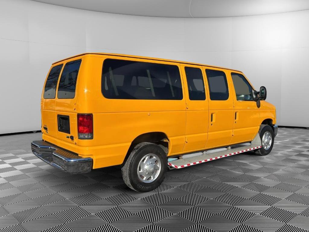 Used 2014 Ford E-250 and Econoline 250 image 4