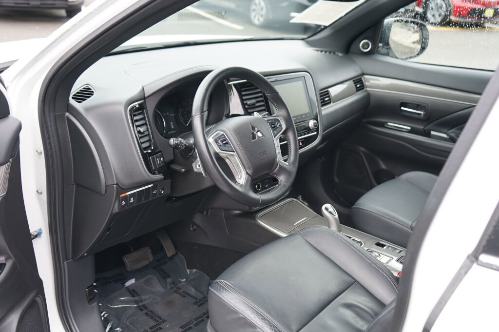 Used 2020 Mitsubishi Outlander GT image 14