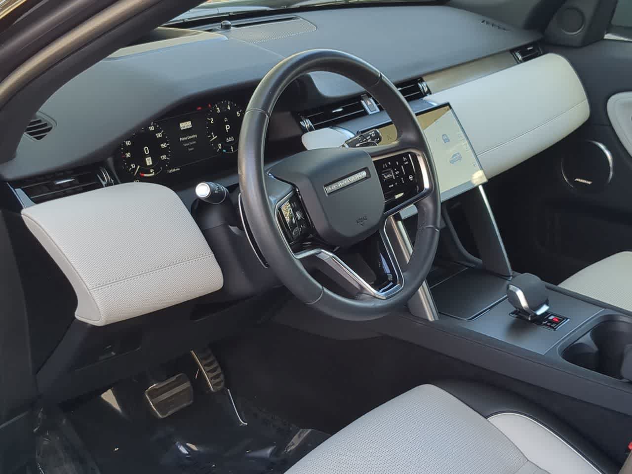 Certified 2025 Land Rover Discovery Sport Dynamic SE AWD/4WD image 10