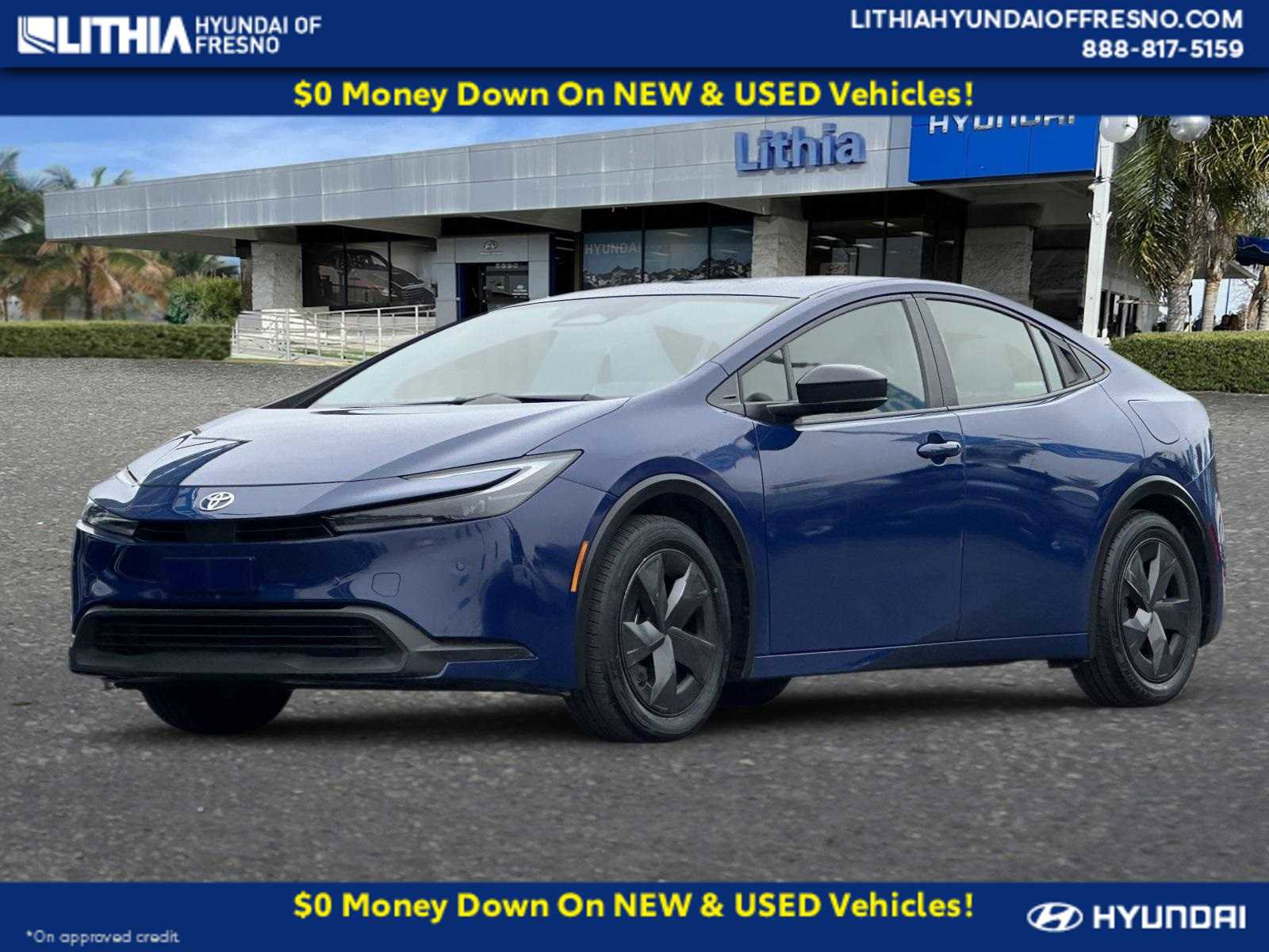 Used 2024 Toyota Prius LE image 1