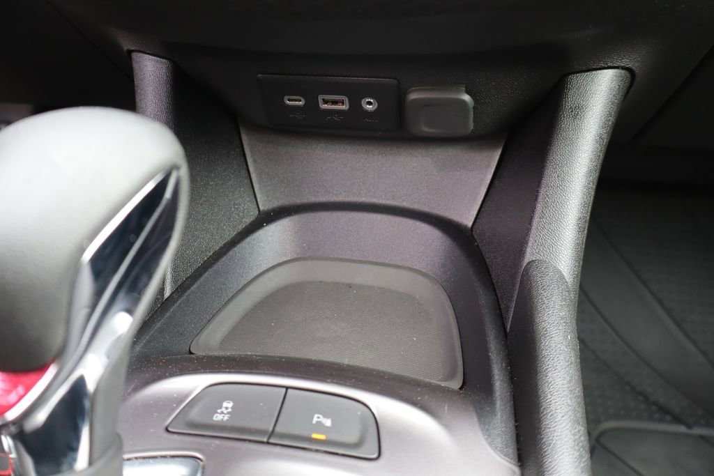 Used 2024 Chevrolet Malibu RS image 21